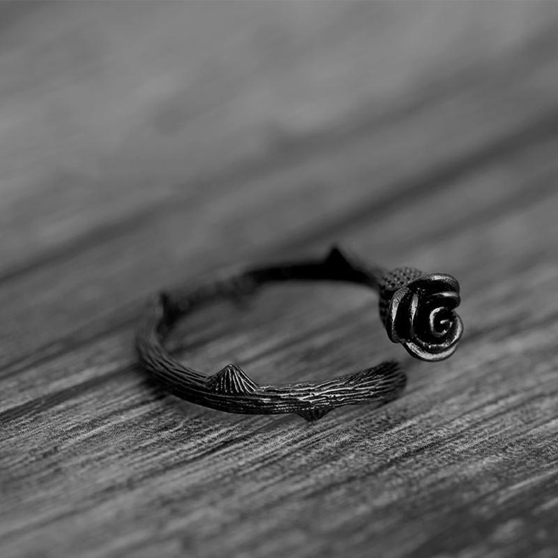 Black Rose Steel Ring - The Dragon Shop - Geek Culture